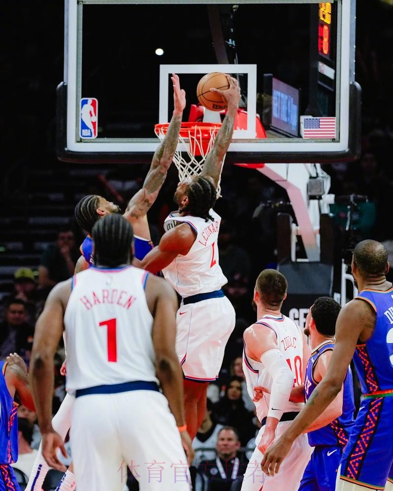 伦纳德33分4断 快船战胜奇才